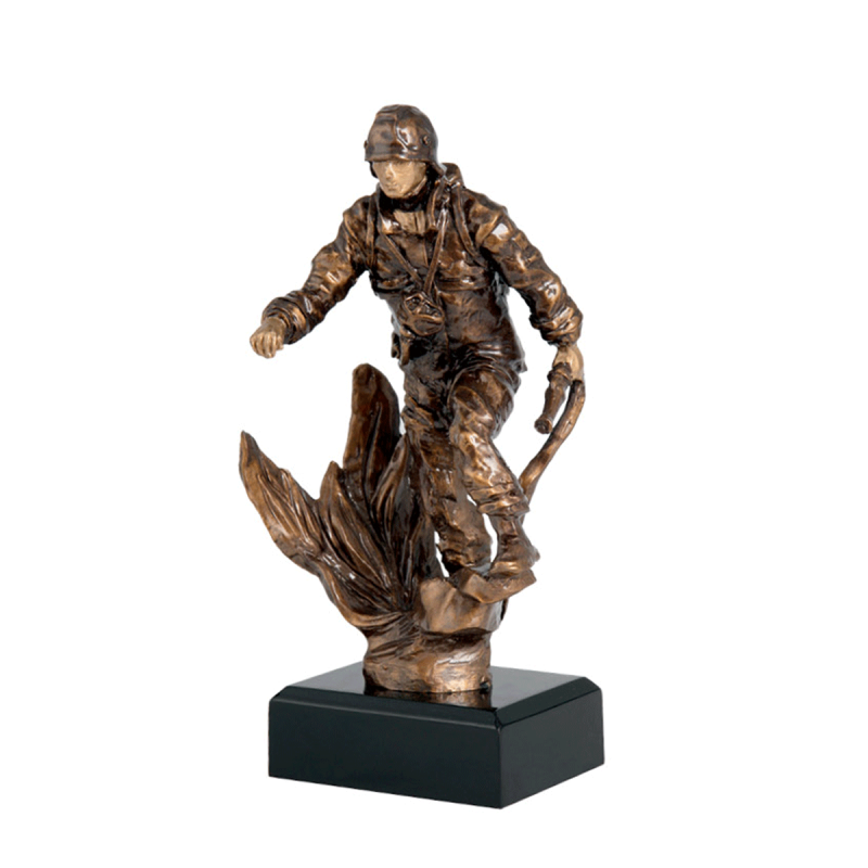 Statuetka odlewana strażak